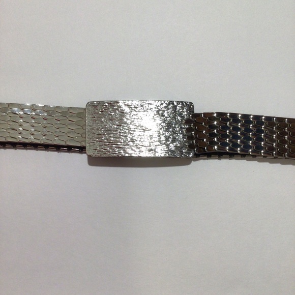 Vintage Silver Tone Fish Scale Stretchy Belt - Picture 4 of 10